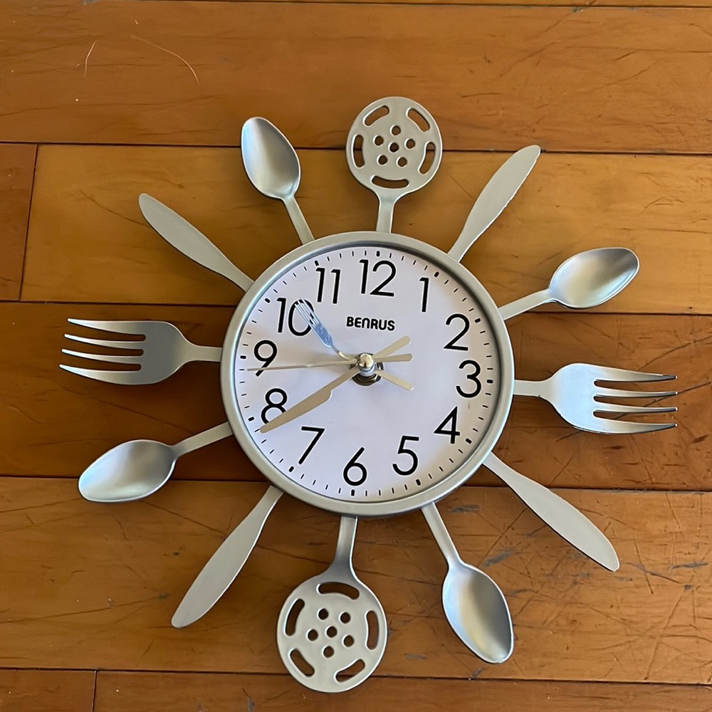 Benrus spoon fork clock